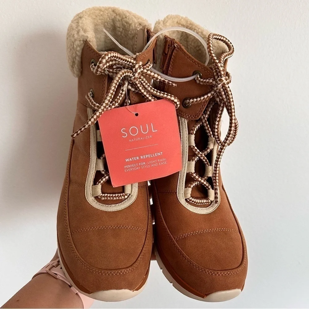 Soul Naturalizer Carey hiking boots cognac color size 7.5 nwt